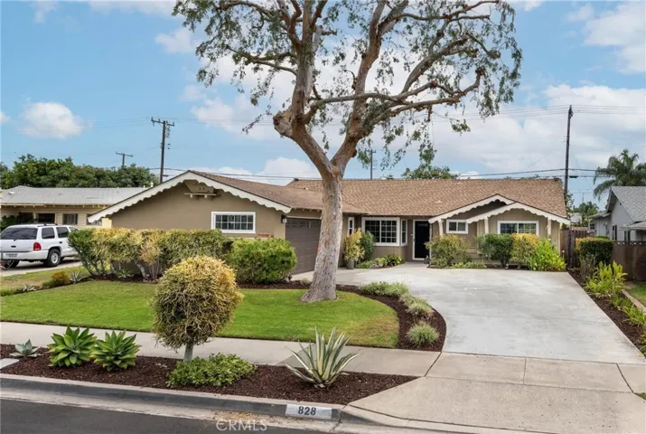 828 S Gilbuck Drive, Anaheim, California 92802