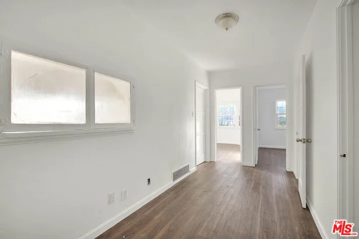 3956 W Slauson Avenue, Los Angeles, California 90043