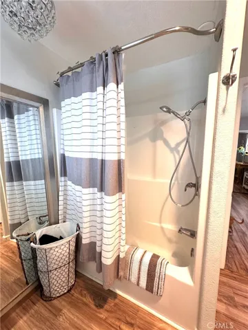 Main Suite Bath