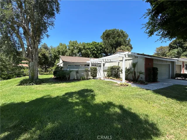3297 San Amadeo A, Laguna Woods, California 92637