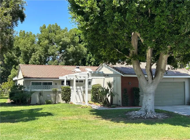 3297 San Amadeo A, Laguna Woods, California 92637