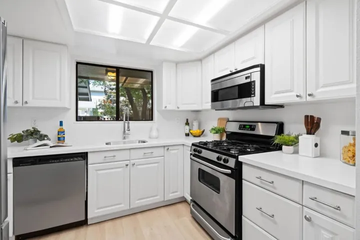 1165 Smith Avenue B, Campbell, California 95008