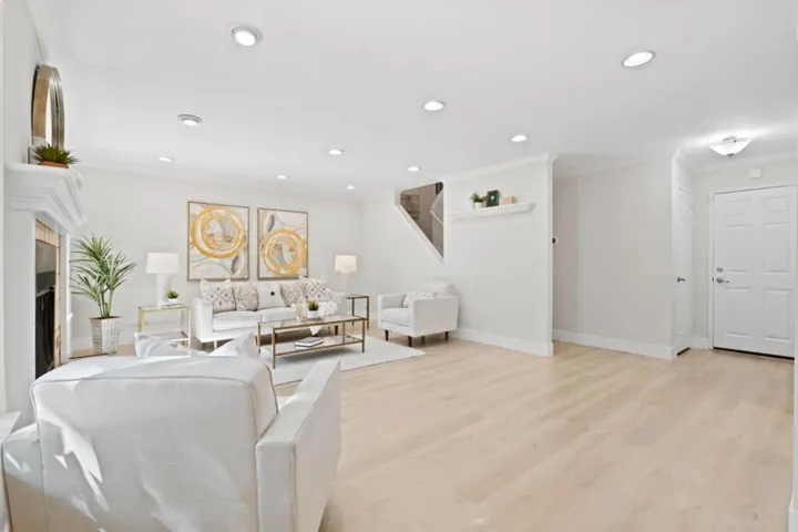 1165 Smith Avenue B, Campbell, California 95008