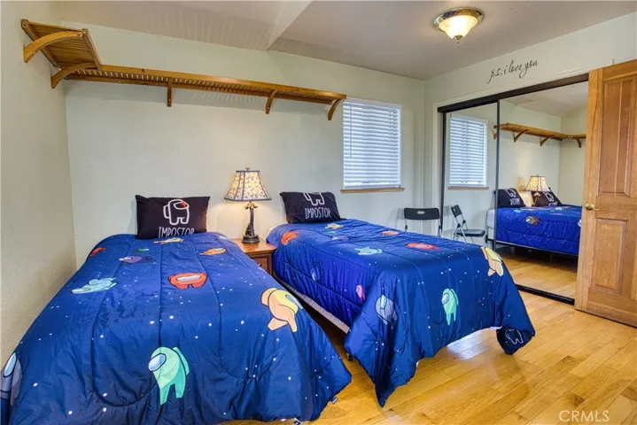 3rd bedroom with 2-twin beds