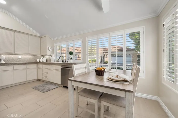 21580 San Lorenzo, Mission Viejo, California 92692
