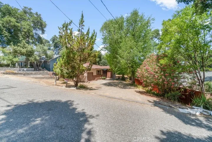 5407 Fresno Avenue, Atascadero, California 93422
