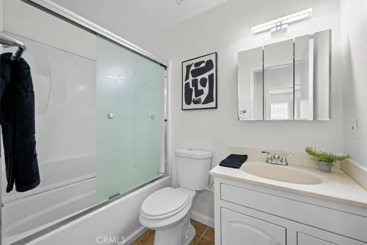 1001 W Stevens Avenue 308, Santa Ana, California 92707
