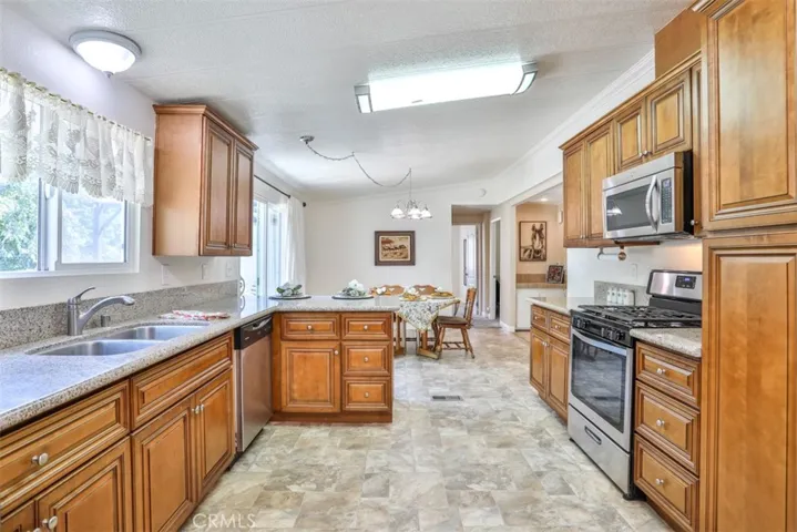 18254 Gaffey Lane, Lake Elsinore, California 92532