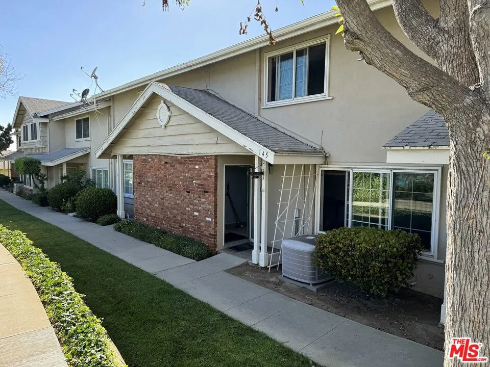 3500 W Manchester Boulevard 145, Inglewood, California 90305 home-pic-0