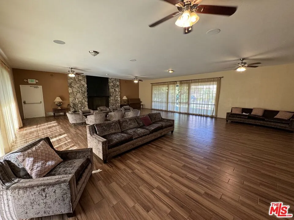 3500 W Manchester Boulevard 145, Inglewood, California 90305 home-pic-38