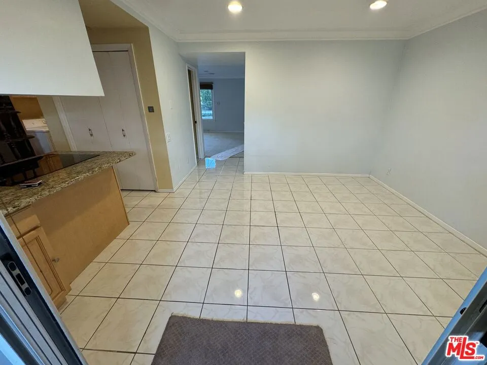 3500 W Manchester Boulevard 145, Inglewood, California 90305 home-pic-7