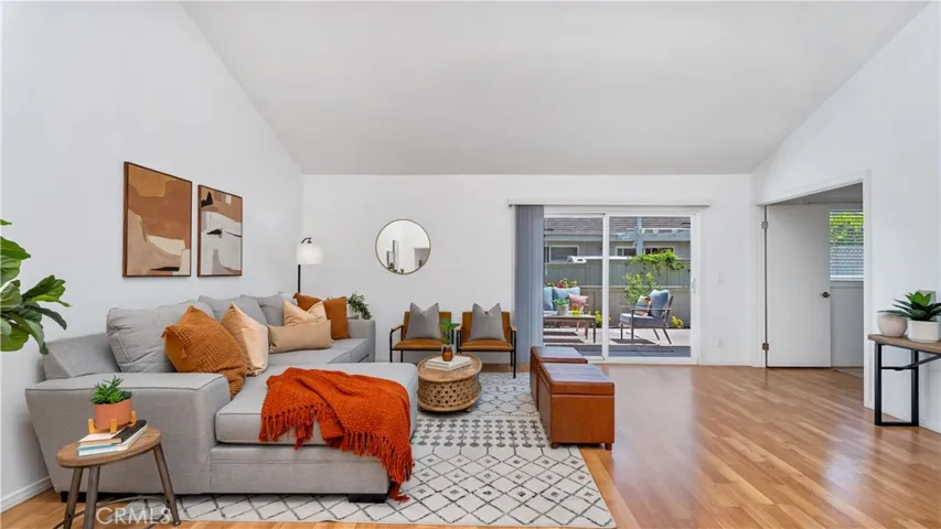 All you need to do is move in. Lovely 3 bedroom home in the heart of Woodbridge in Irvine.