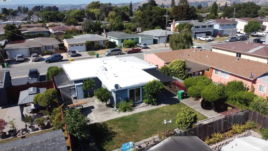 978 Burkhart Ave, San Leandro, California 94579