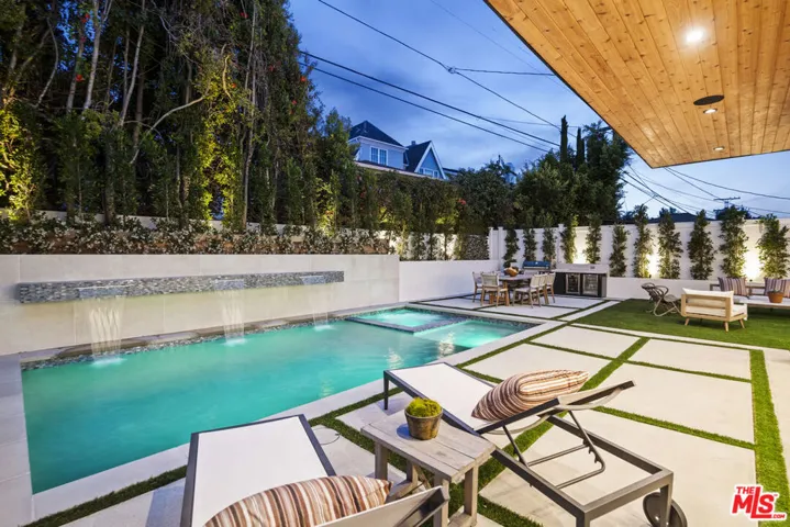 1444 Beverwil Drive, Los Angeles, California 90035