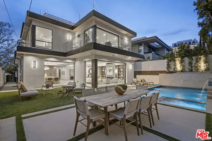 1444 Beverwil Drive, Los Angeles, California 90035