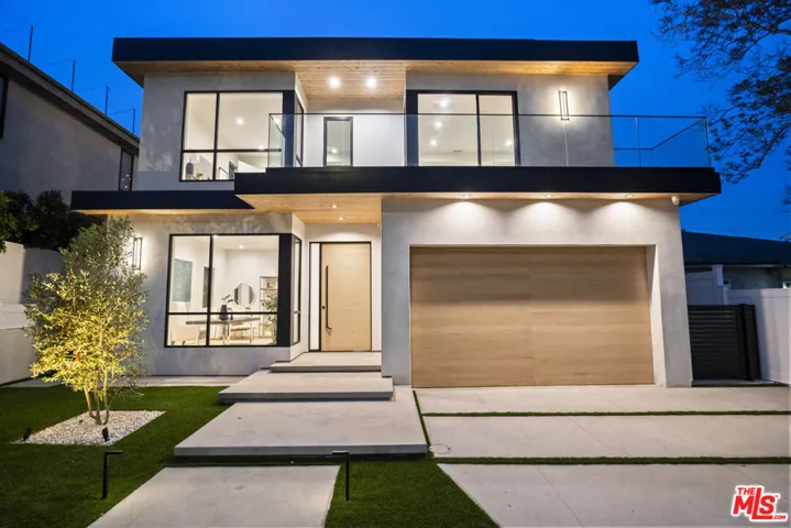 1444 Beverwil Drive, Los Angeles, California 90035