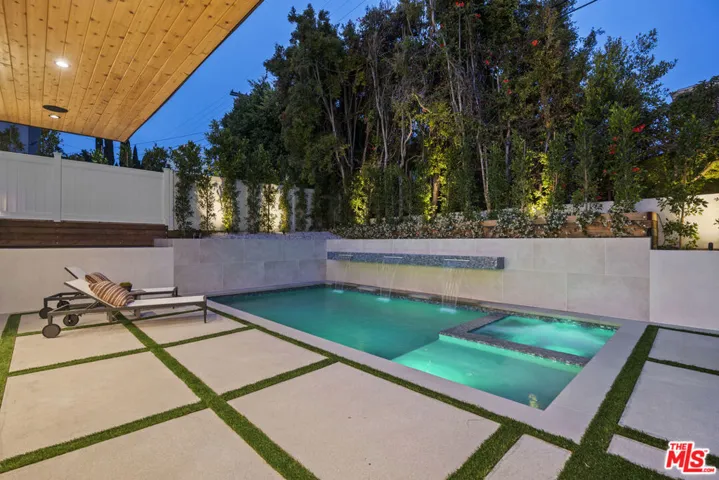 1444 Beverwil Drive, Los Angeles, California 90035