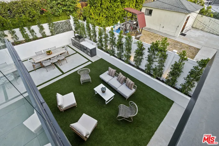 1444 Beverwil Drive, Los Angeles, California 90035