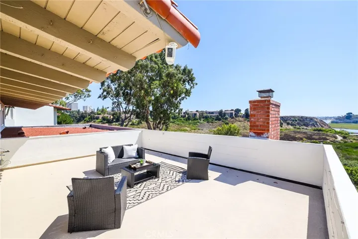 649 Vista Bonita, Newport Beach, California 92660