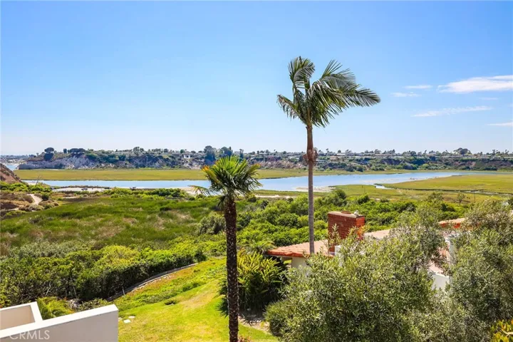 649 Vista Bonita, Newport Beach, California 92660