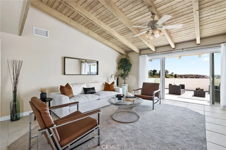 649 Vista Bonita, Newport Beach, California 92660