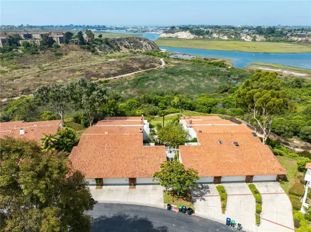 649 Vista Bonita, Newport Beach, California 92660