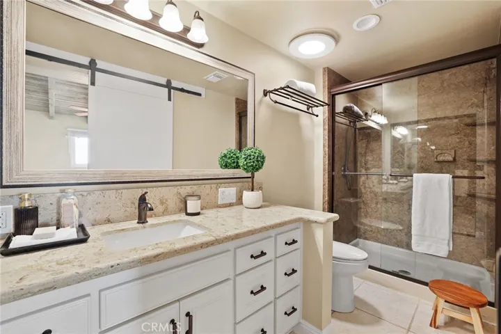 649 Vista Bonita, Newport Beach, California 92660