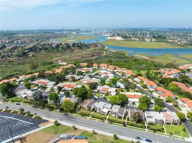 649 Vista Bonita, Newport Beach, California 92660