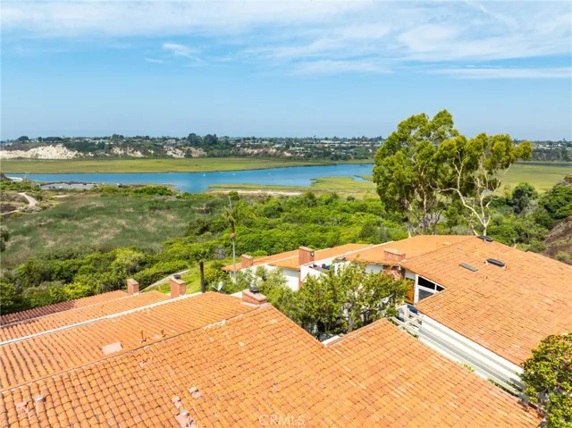 649 Vista Bonita, Newport Beach, California 92660