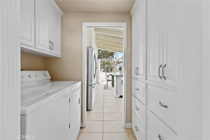 649 Vista Bonita, Newport Beach, California 92660