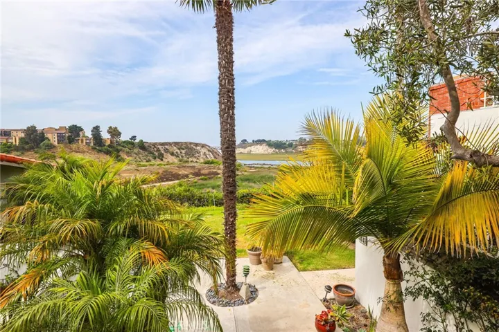 649 Vista Bonita, Newport Beach, California 92660