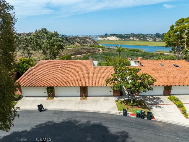 649 Vista Bonita, Newport Beach, California 92660