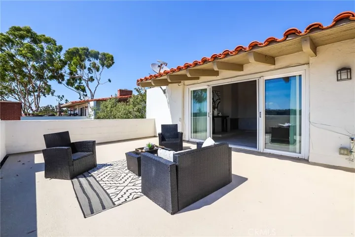 649 Vista Bonita, Newport Beach, California 92660