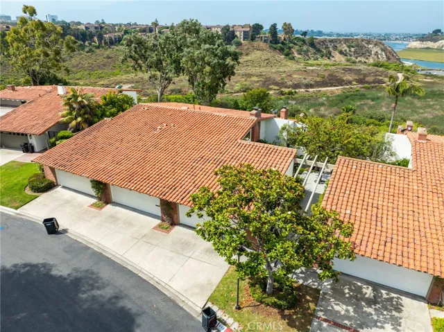 649 Vista Bonita, Newport Beach, California 92660