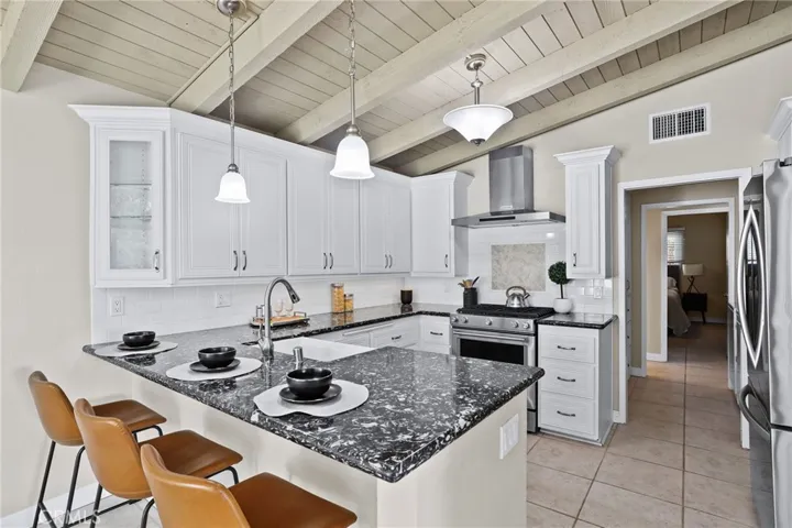 649 Vista Bonita, Newport Beach, California 92660