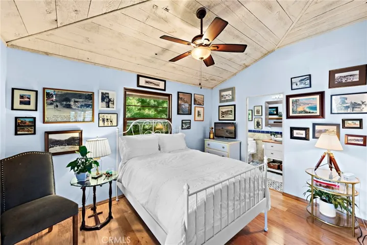 490 Agate Street, Laguna Beach, California 92651