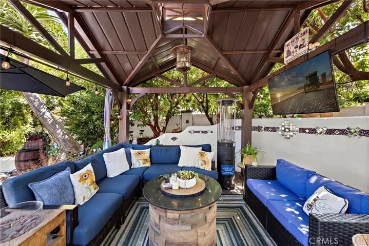 490 Agate Street, Laguna Beach, California 92651