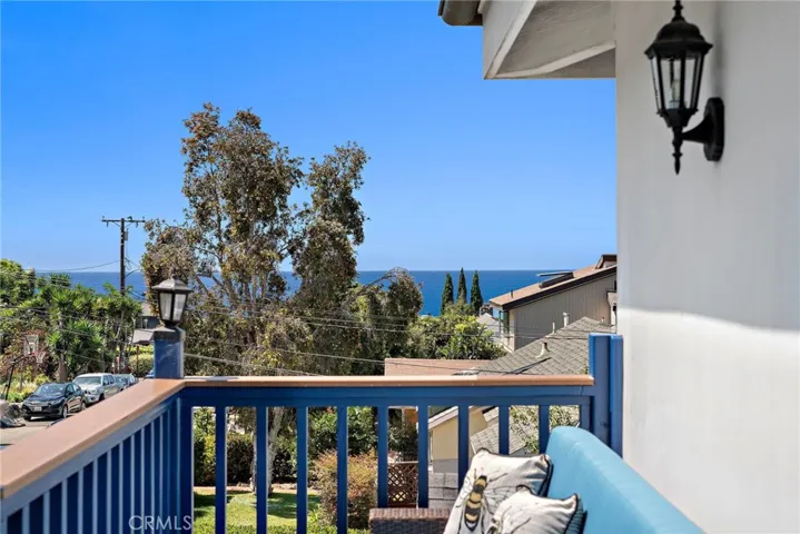490 Agate Street, Laguna Beach, California 92651