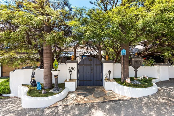 490 Agate Street, Laguna Beach, California 92651