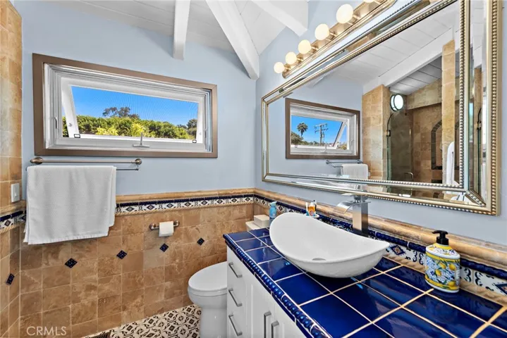 490 Agate Street, Laguna Beach, California 92651