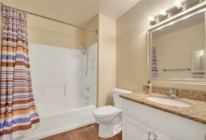 Primary bedroom bathroom