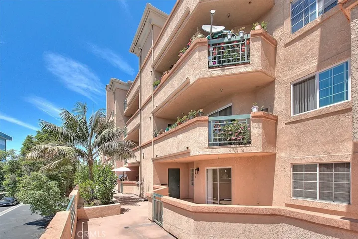 11410 Brookshire Avenue 113, Downey, California 90241