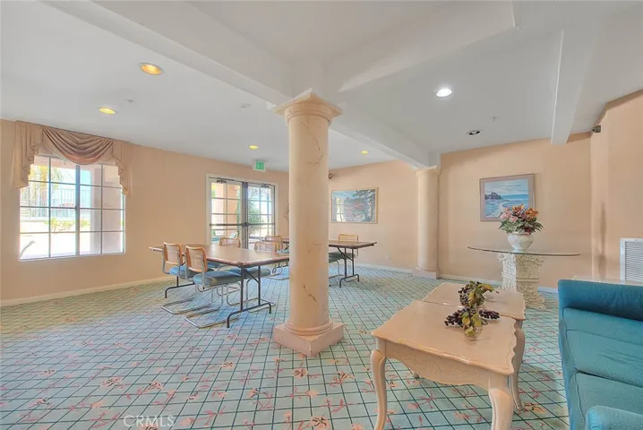 11410 Brookshire Avenue 113, Downey, California 90241