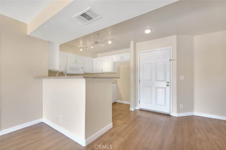 11410 Brookshire Avenue 113, Downey, California 90241