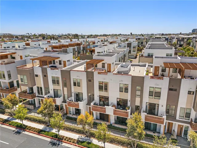 665 W 17th Street, Costa Mesa, California 92627