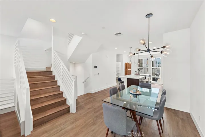 665 W 17th Street, Costa Mesa, California 92627