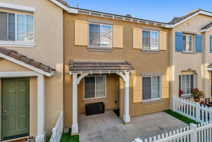 1431 Trouville Lane 4, Chula Vista, California 91913