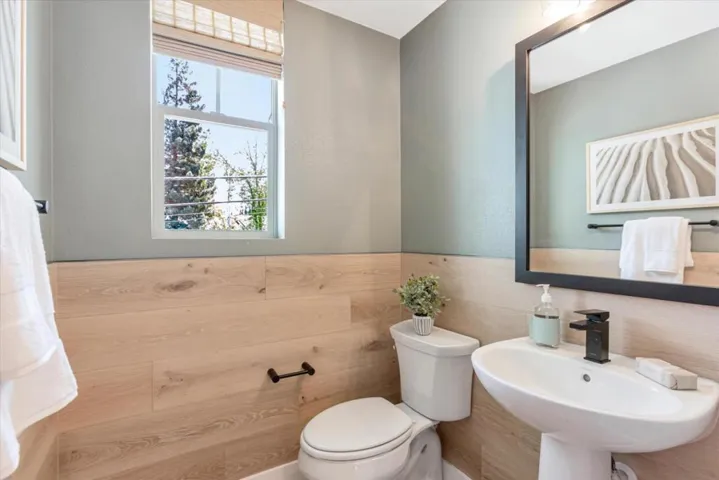 205 Oak Circle, Walnut Creek, California 94597