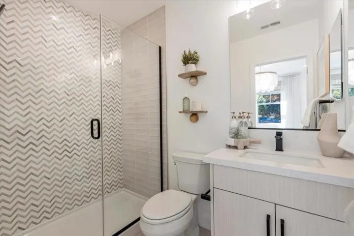 205 Oak Circle, Walnut Creek, California 94597