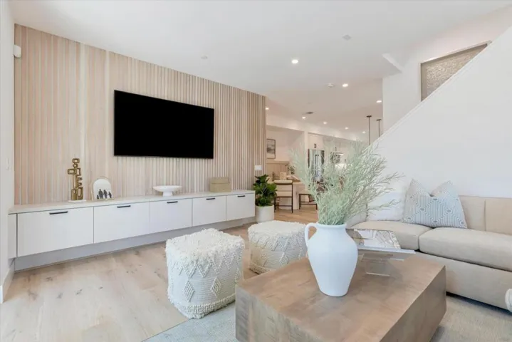 205 Oak Circle, Walnut Creek, California 94597